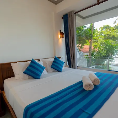Coral Beach Hotel Mirissa Exterior photo