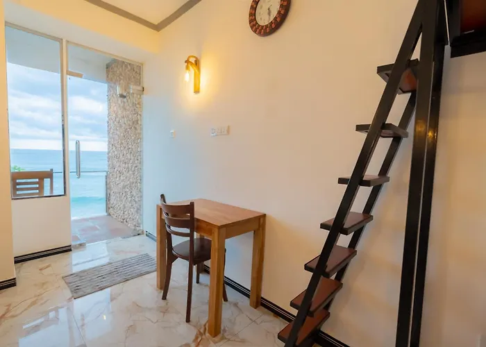 Coral Beach Hotel