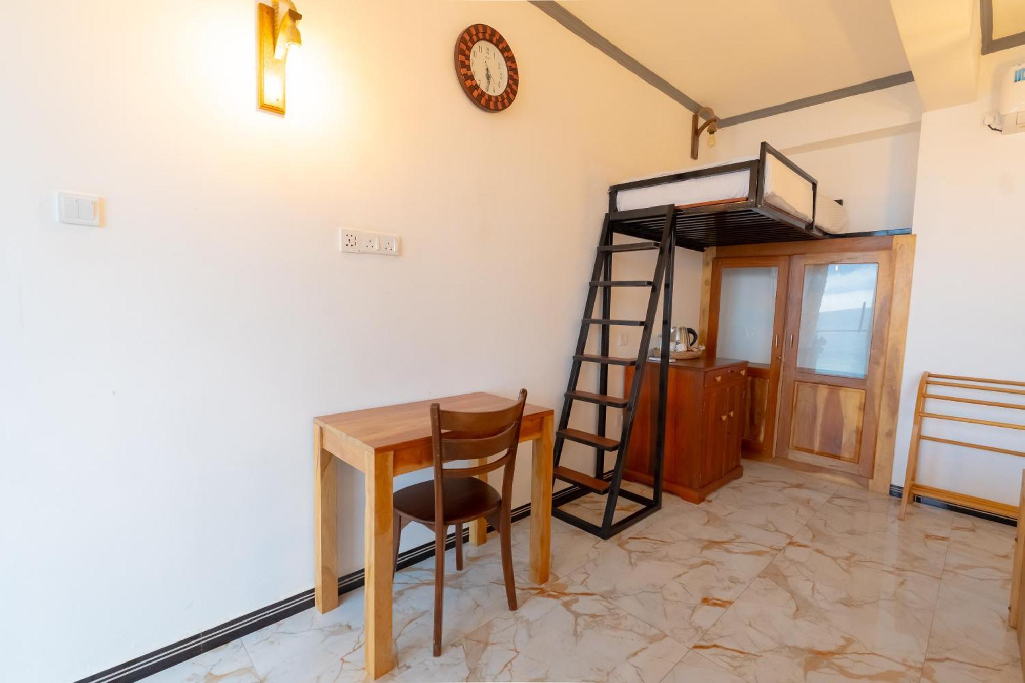Pensión Coral 3*